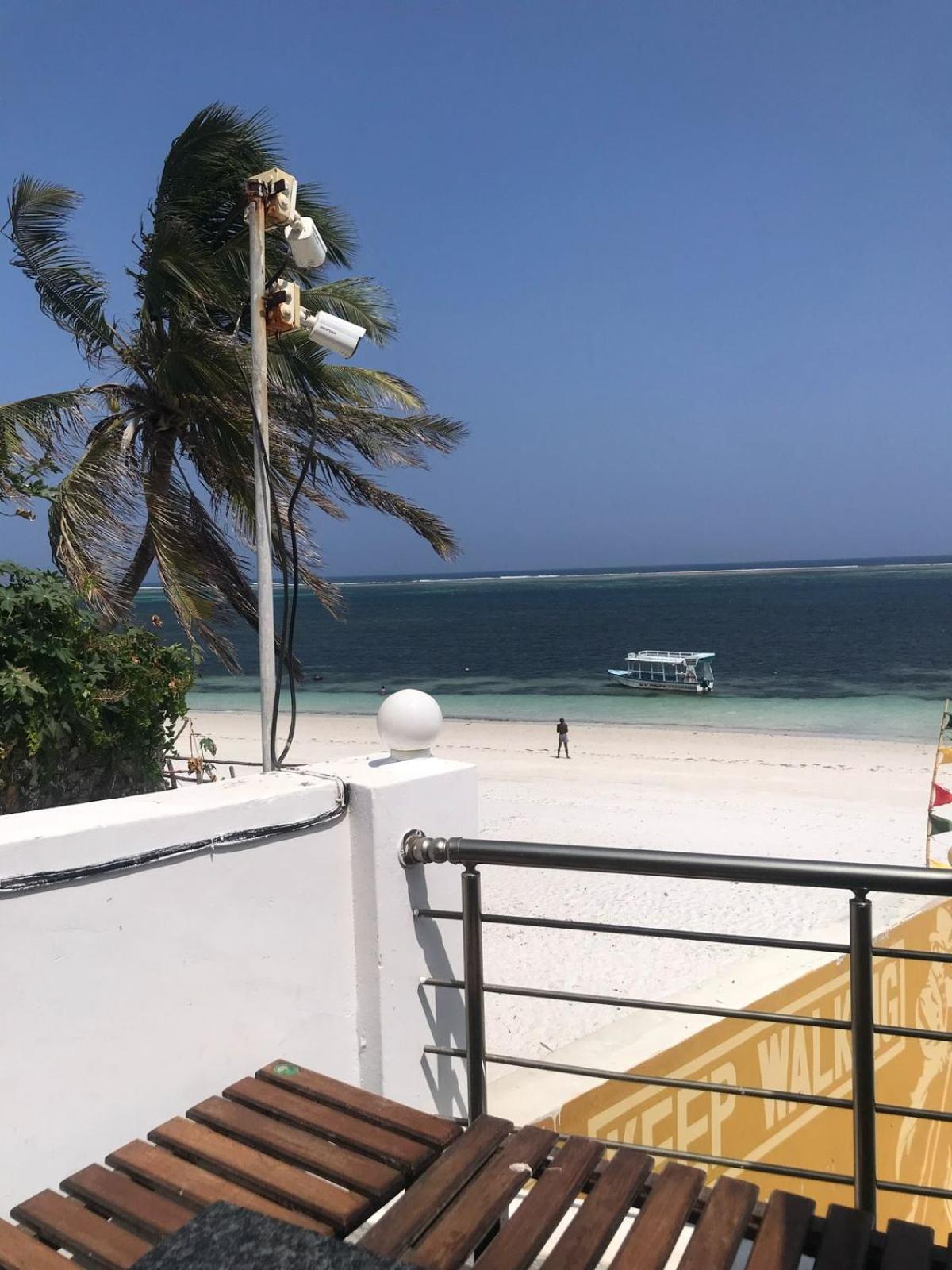 The Beach House By Maasai Mombasa Exterior foto