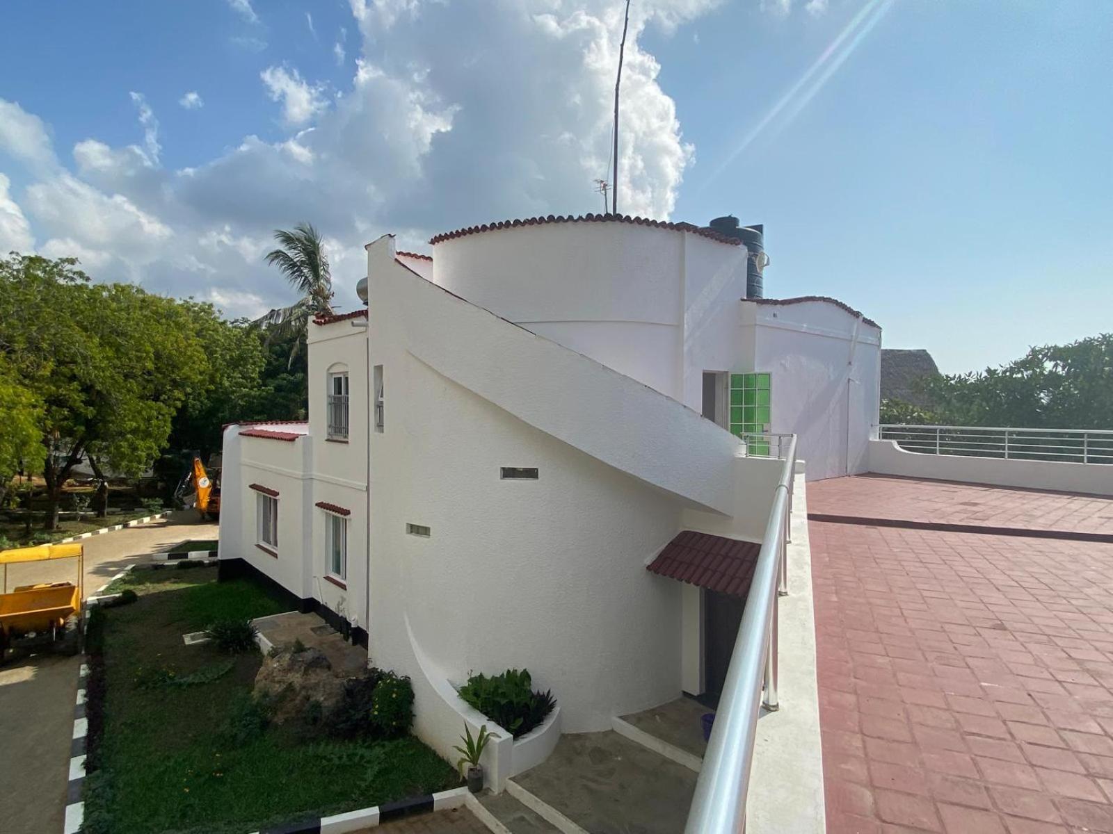 The Beach House By Maasai Mombasa Exterior foto