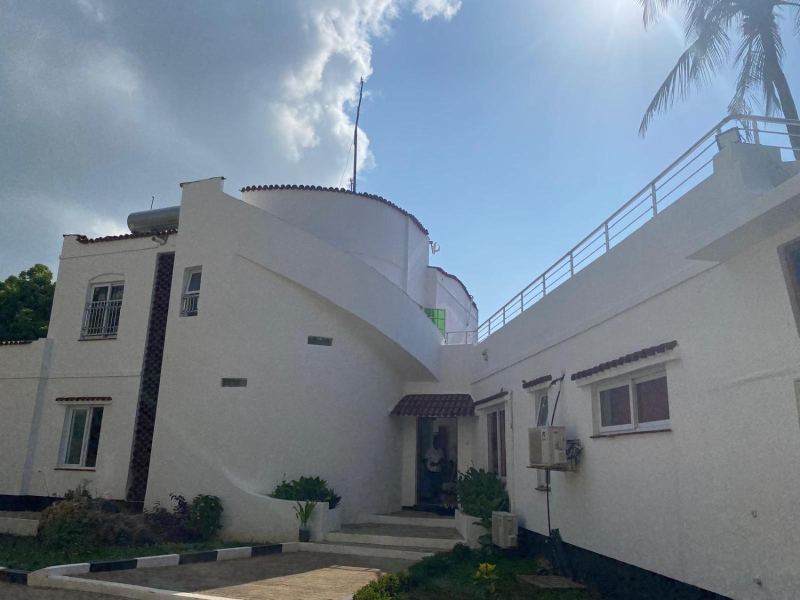 The Beach House By Maasai Mombasa Exterior foto